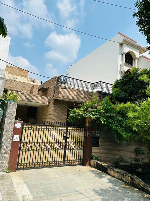 4+ BHK House For Sale  In Sector 19