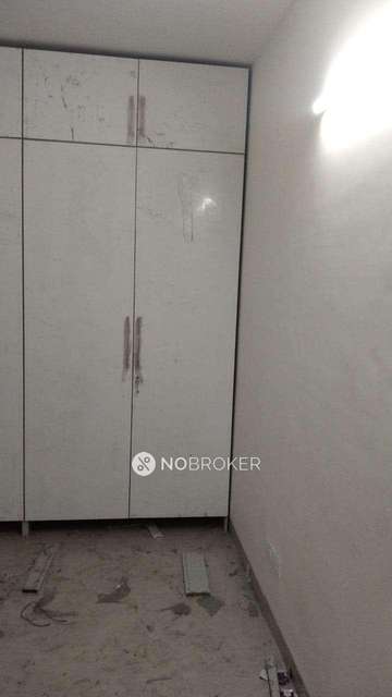 4 BHK Flat In Emerald Premier Floors For Sale  In Sector-65