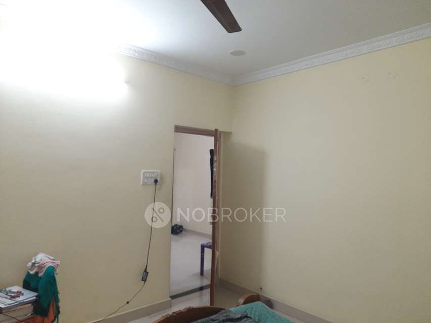 4+ BHK House For Sale  In Nallakunta