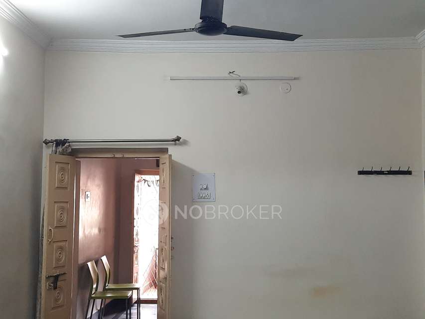4+ BHK House For Sale  In Nallakunta