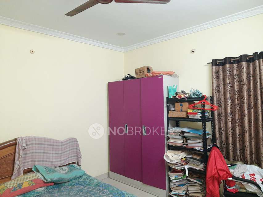 4+ BHK House For Sale  In Nallakunta