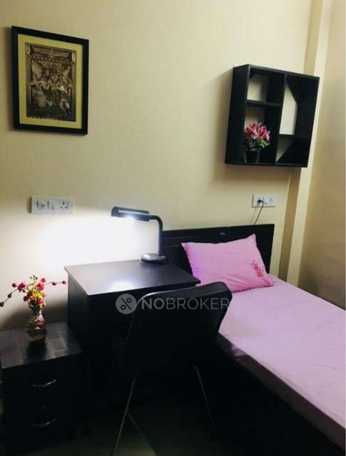 PG for Girls in Karol Bagh