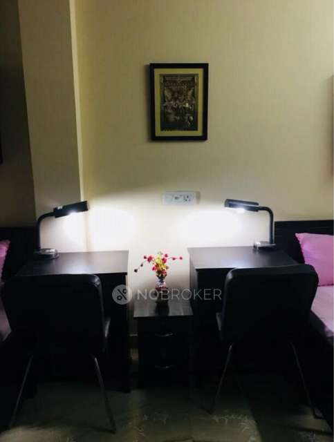 PG for Girls in Karol Bagh