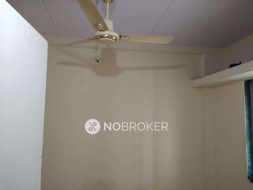 1 BHK Flat In Panchratna Chs For Sale  In Kandivali West