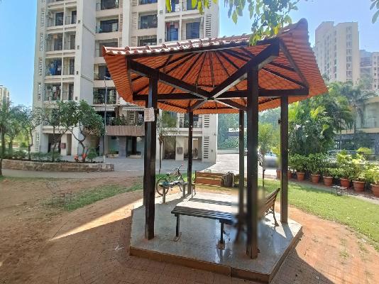 1 BHK Flat In Runwal Pearl For Sale  In  Thane West