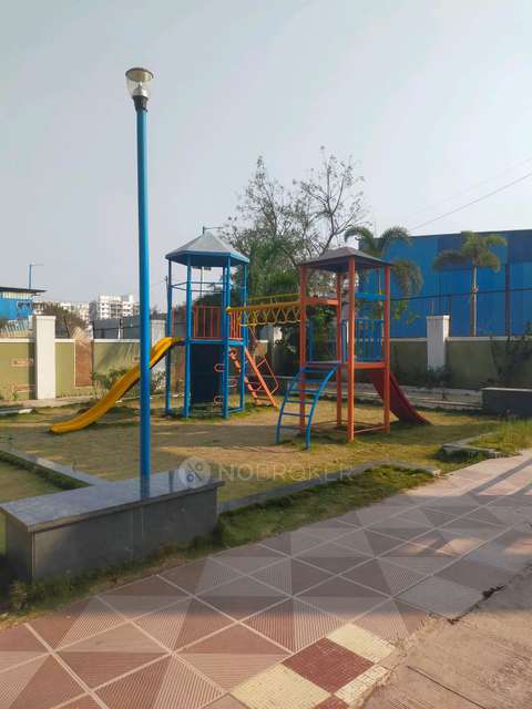 2 BHK Flat In Sherlyn Avenue for Rent  In Pisoli