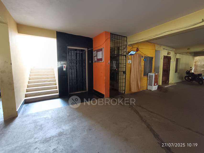 2 BHK Flat In Pramukha Paramout Apartment For Sale  In Bandlaguda Jagir