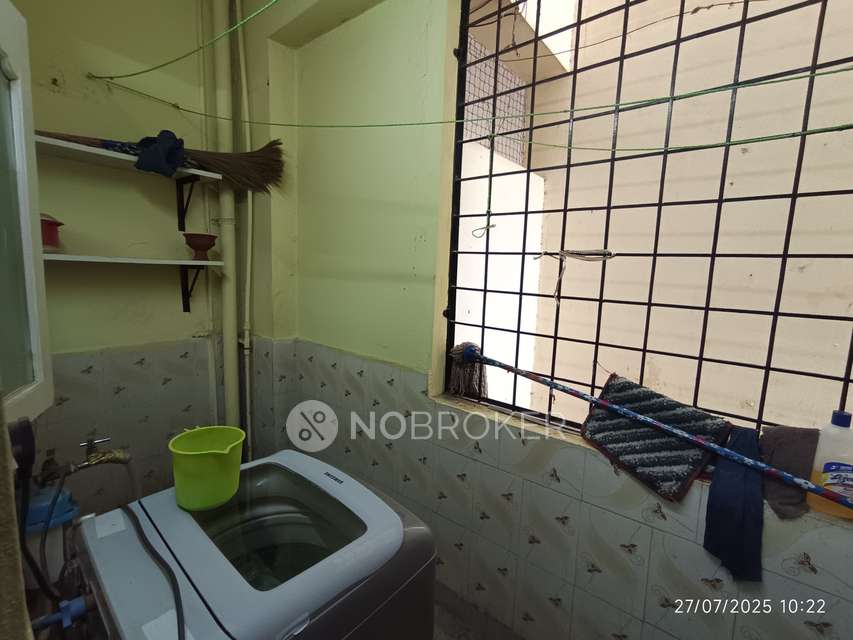 2 BHK Flat In Pramukha Paramout Apartment For Sale  In Bandlaguda Jagir