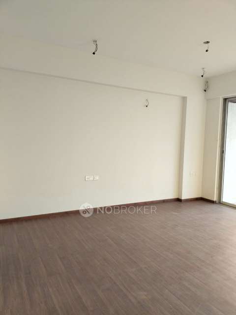 3 BHK Flat In Wadhwa The Nest, Andheri West For Sale  In Andheri West