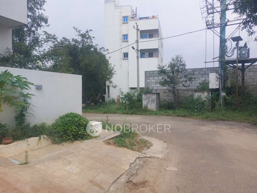Plot For Sale  In Haripriya Green Layout In Electronic City