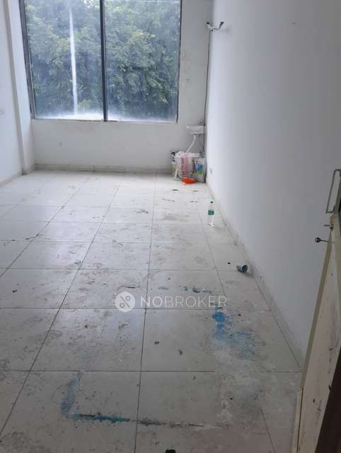 Shop in Omaxe The Hemisphere, Greater Noida for Rent 