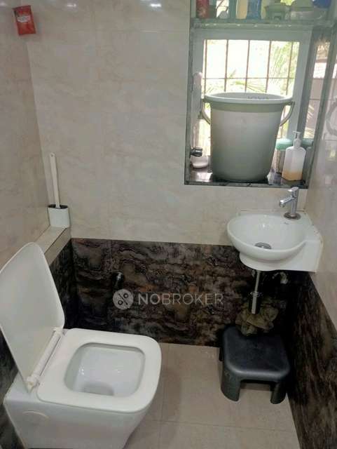 1 RK Flat In Om Sai Darshan For Sale  In Sodawala Ln