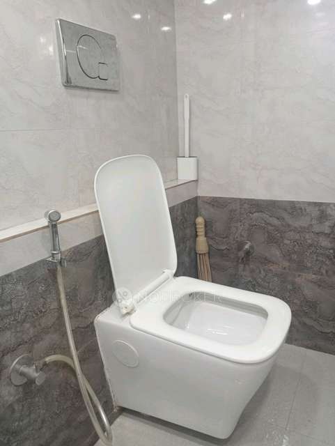 1 RK Flat In Om Sai Darshan For Sale  In Sodawala Ln