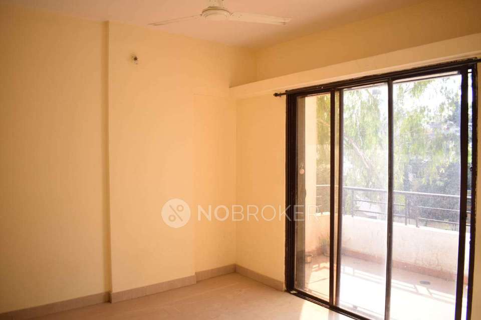 1 BHK Flat In Shree Mangal Pearl Society For Sale  In Kharadi