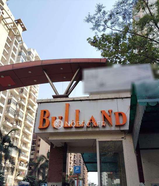 2 BHK Flat In Bulland Heights For Sale  In Crossings Republik