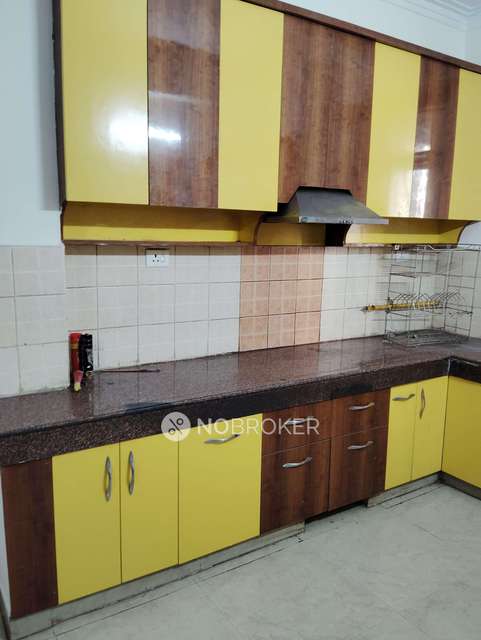 2 BHK Flat In Bulland Heights For Sale  In Crossings Republik