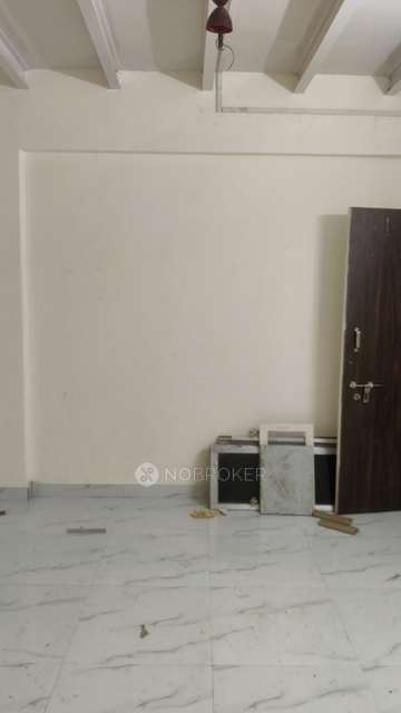 1 RK Flat For Sale  In Khar Danda