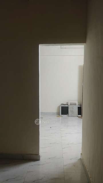 1 RK Flat For Sale  In Khar Danda