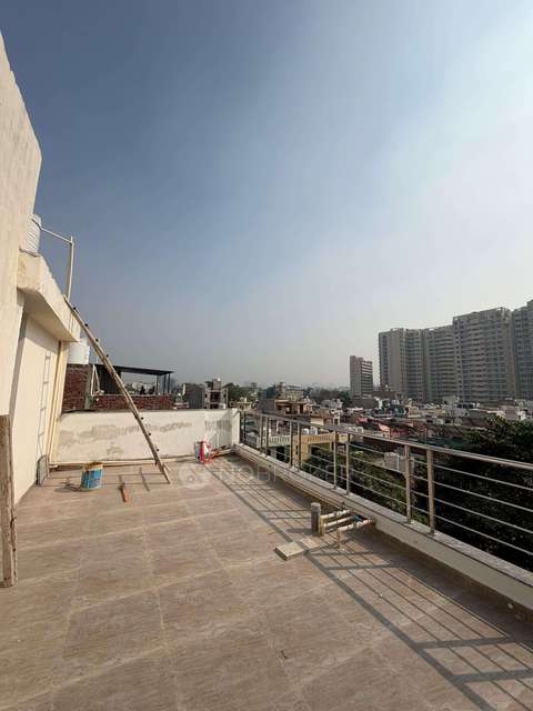 PG for Anyone in Community Center Sector 22b