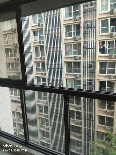 2 BHK Flat In Adeshwar 72 Parksyde For Sale  In Ghatkopar East