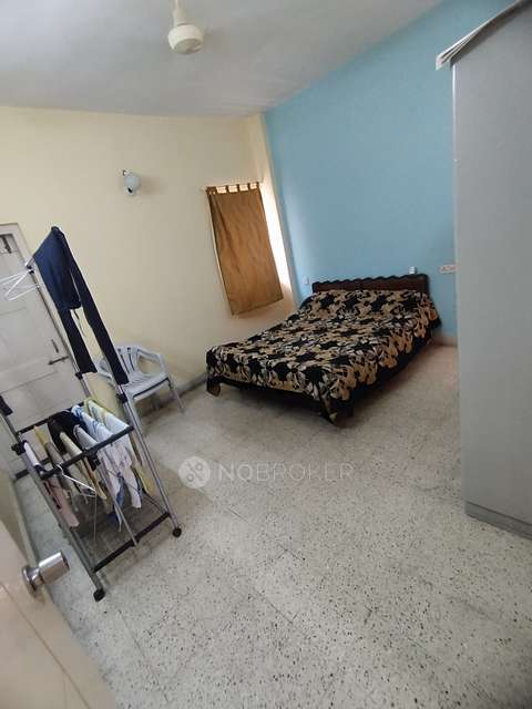 2 BHK Flat In Yak & Yeti Apartments,  For Sale  In Bund Garden Road