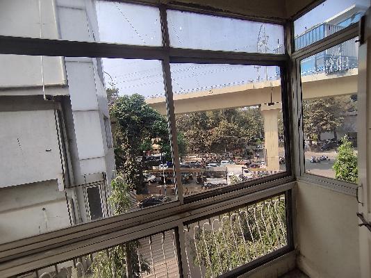 2 BHK Flat In Yak & Yeti Apartments,  For Sale  In Bund Garden Road