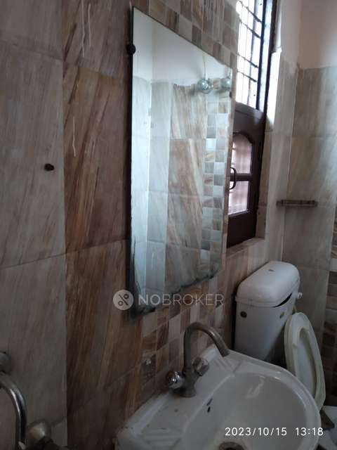 4+ BHK Flat For Sale  In Sector 23