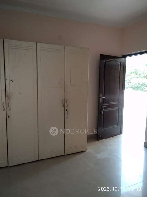 4+ BHK Flat For Sale  In Sector 23