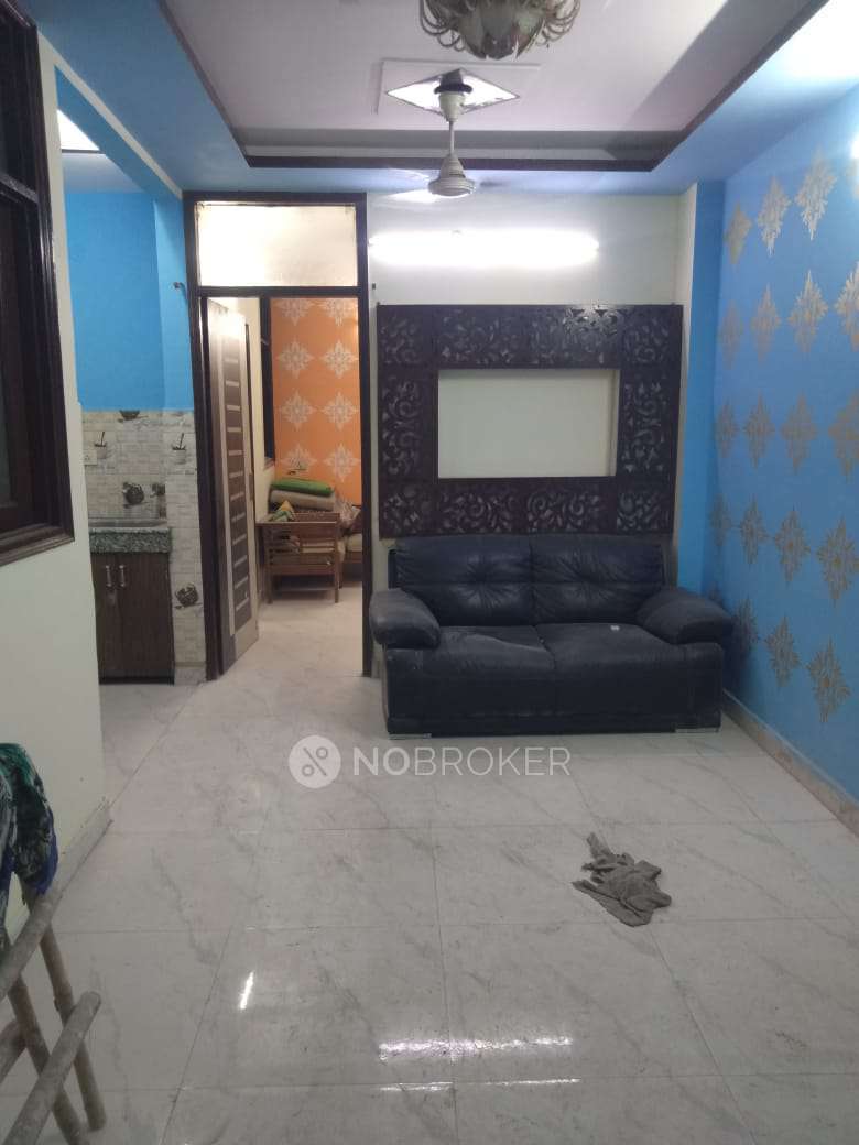 Standalone building Govindpuri Rent WITHOUT BROKERAGE Semifurnished