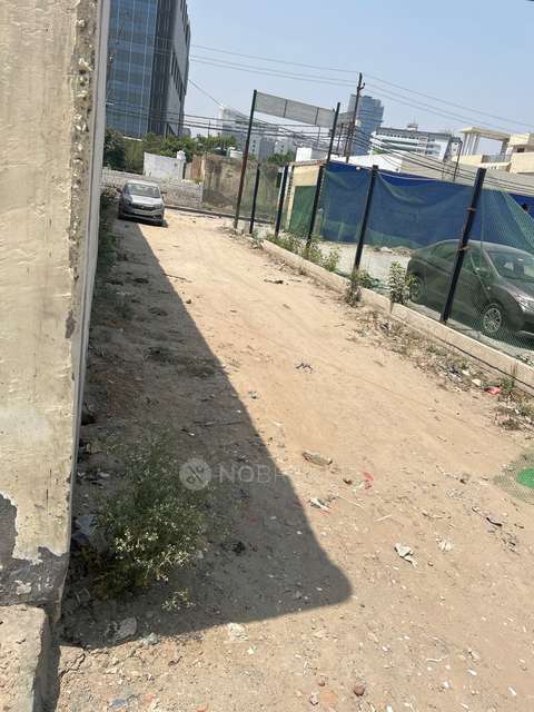 Industrial Building in Shahdara, Noida for Rent 