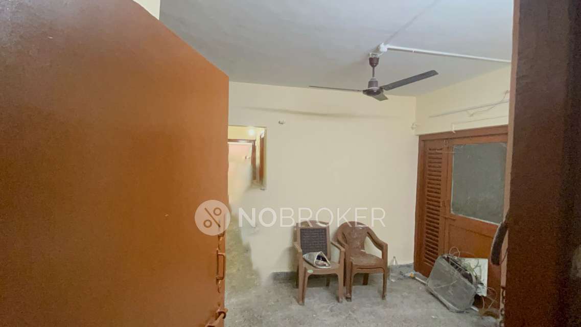 2 BHK Flat In Al Arafat Chs For Sale  In Andheri West