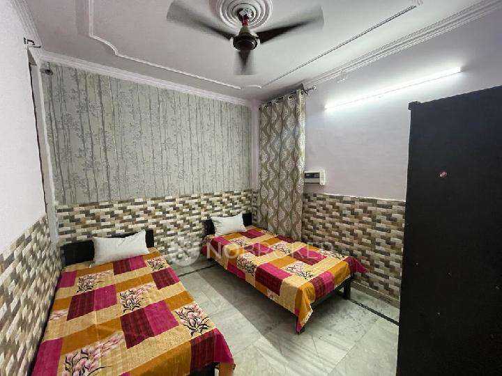 PG for Boys in Saket