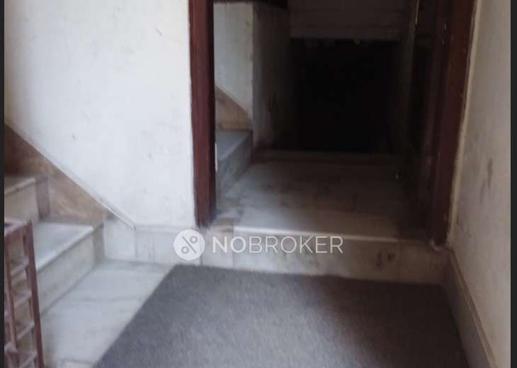 PG for Boys in Saket