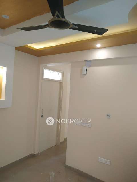 2 BHK Flat In Rof Aalayas For Sale  In Sector-102