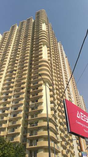 2 BHK Flat In Saya Gold Avenue For Sale  In Indirapuram