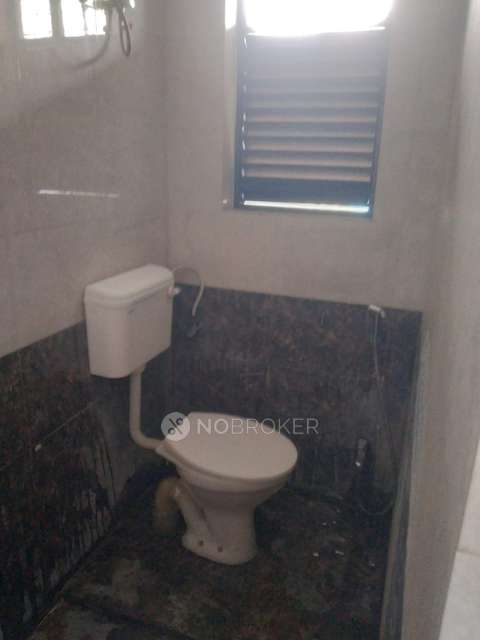 1 RK Flat In Standalone Building  for Rent  In Manjri Bk