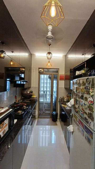 2 BHK Flat In Kalpataru Paramount C For Sale  In Kapurbawdi