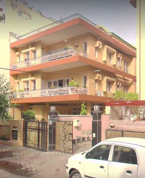 4 BHK Flat for Rent  In South Extension Ii,