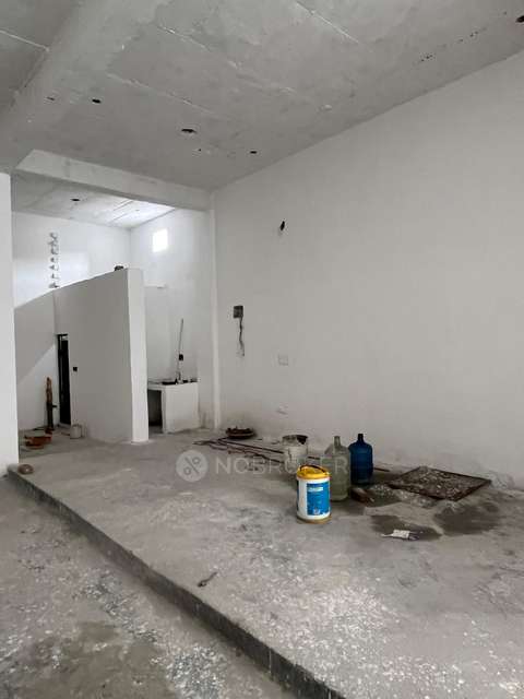 Godown/Warehouse in Ghitorni, Delhi for Rent 