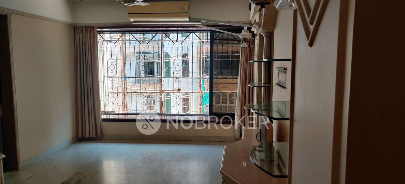 2 BHK Flat In Bakers Field For Sale  In Andheri West