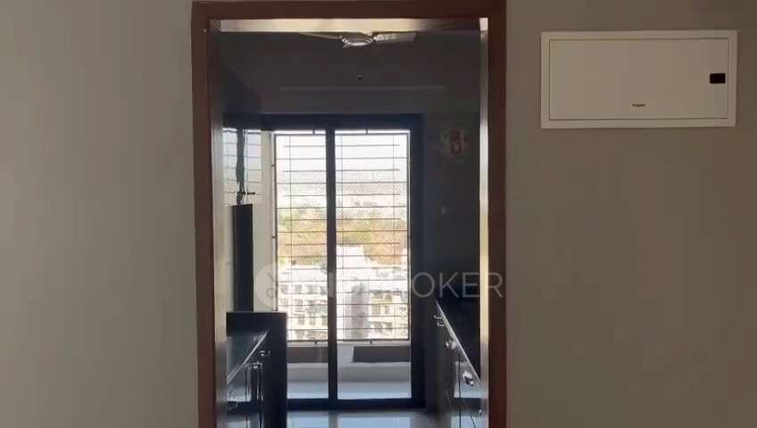 2 BHK Flat In Platinum Emporius, Mumbai For Sale  In Ulwe