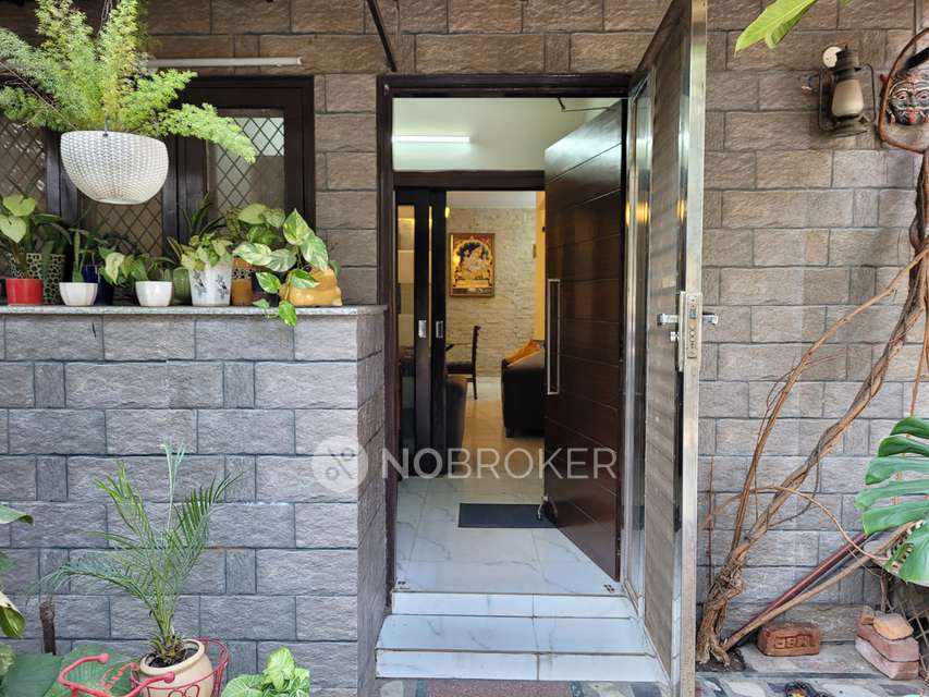 3 BHK Flat In Hans Apartment For Sale  In Shahdara