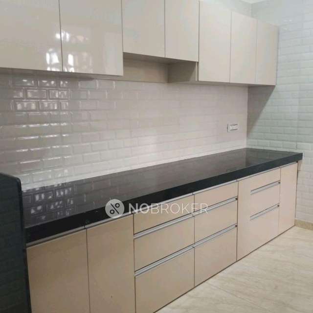 4 BHK Flat In Sabari Shobha For Sale  In Chembur