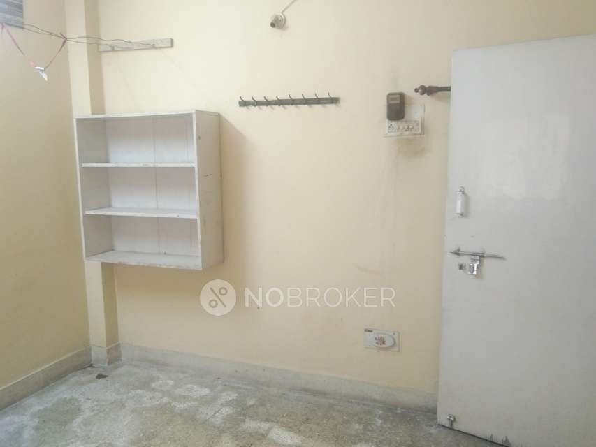 2 BHK Flat In Bhavani Mansion Apartments For Sale  In Tarnaka