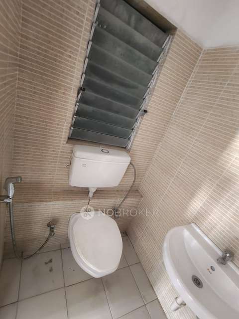 1 BHK Flat In Db Ozone For Sale  In Dahisar East