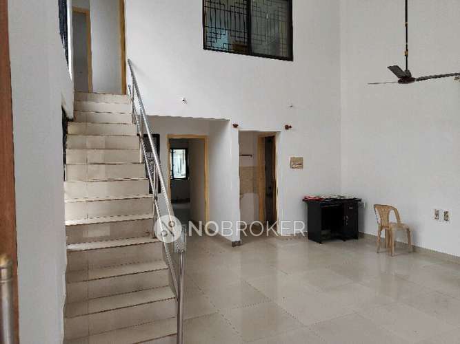 4+ BHK Flat For Sale  In Hebbal