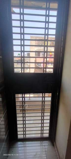 2 BHK Flat In Sri Laxmi Apartment For Sale  In Palam