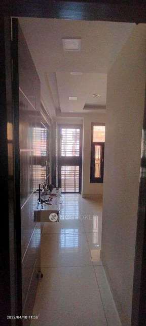 2 BHK Flat In Sri Laxmi Apartment For Sale  In Palam
