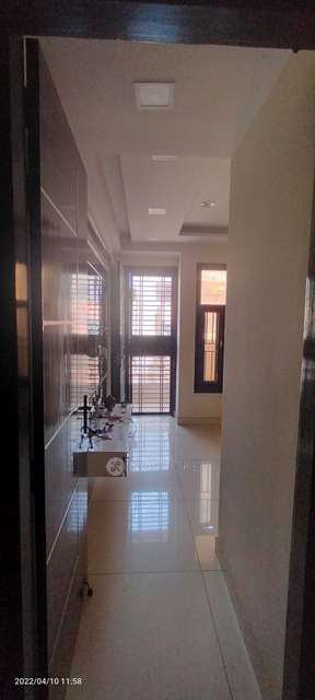 2 BHK Flat In Sri Laxmi Apartment For Sale  In Palam