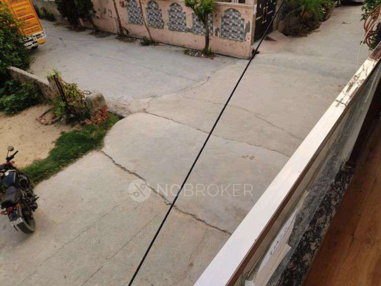 3 BHK Flat In Jai Govinda Apartment For Sale  In  Shyam Kunj